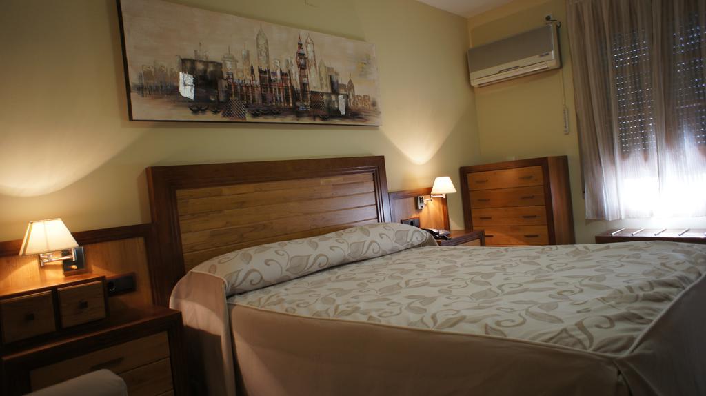 Hotel Puente Romano Alcántara Zimmer foto