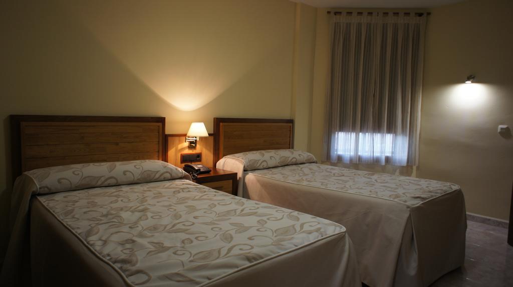 Hotel Puente Romano Alcántara Zimmer foto